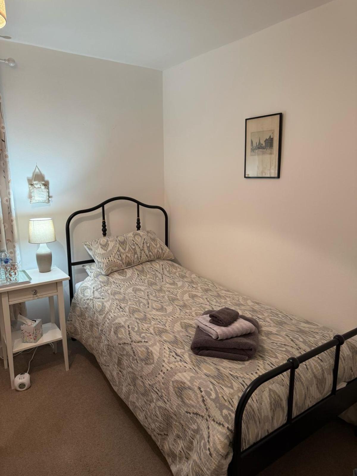 Single Room With Beautiful Garden Edimburgo Exterior foto